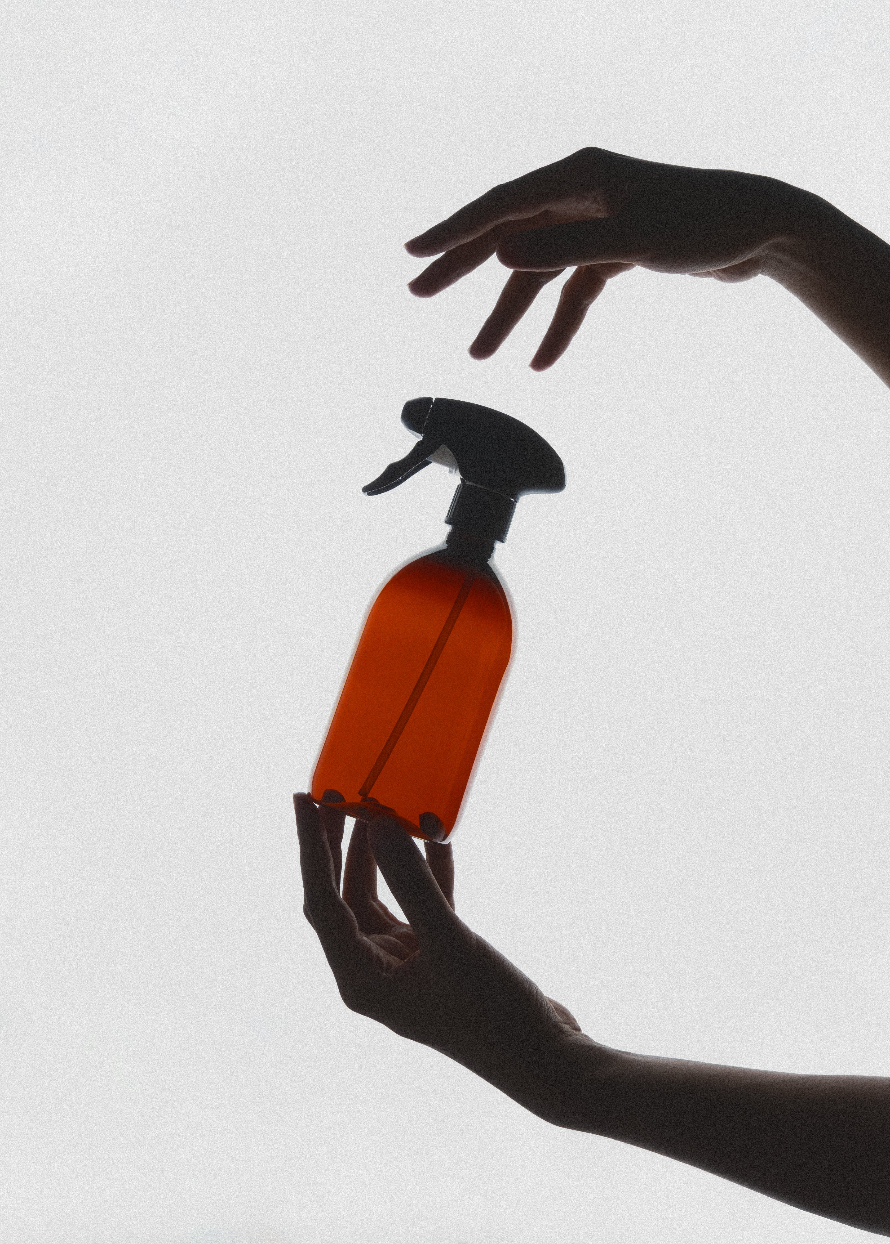 Kuishi Amber Glas Zerstäuber 500ml – Parfüm Sprühflasche, BPA-frei, Aus Recyceltem Glas